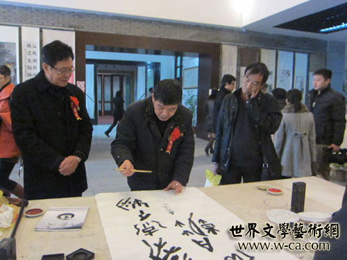 ����´��ڴ򿪴�ͼ